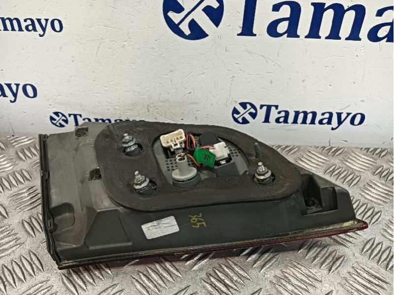Recambio de piloto trasero derecho interior para hyundai i40 referencia OEM IAM 924043Z6  