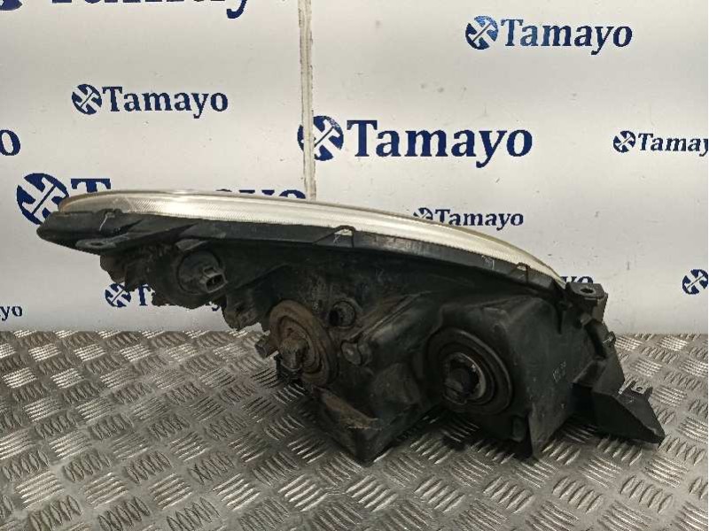 Recambio de faro izquierdo para toyota corolla verso (r1) referencia OEM IAM   
