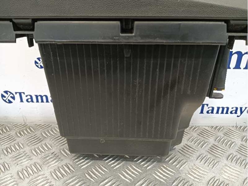 Recambio de guantera para renault clio v 1.0 tce referencia OEM IAM 689201984R  