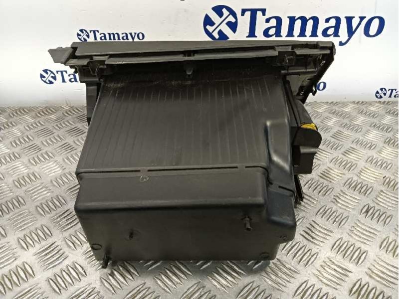 Recambio de guantera para renault clio v 1.0 tce referencia OEM IAM 689201984R  