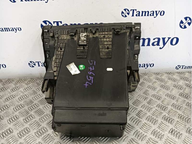 Recambio de guantera para renault clio v 1.0 tce referencia OEM IAM 689201984R  