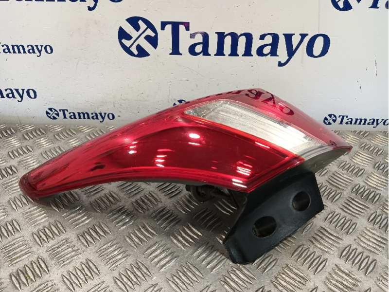 Recambio de piloto trasero derecho para hyundai i30 (gd) referencia OEM IAM 92402A50  
