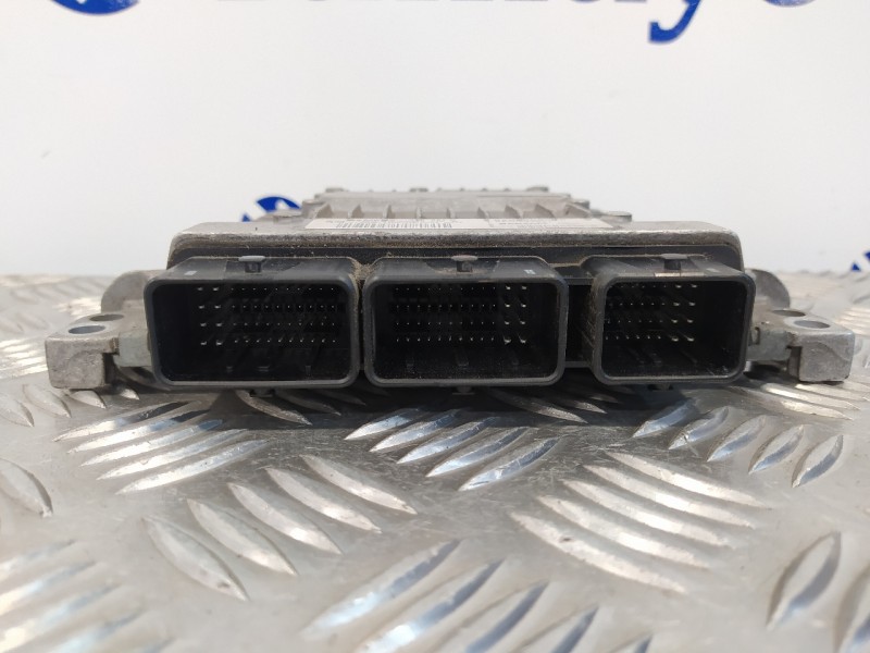 Recambio de centralita motor uce para renault scenic ii grand scenic ii referencia OEM IAM S122326110A 8200592611 8200659536
