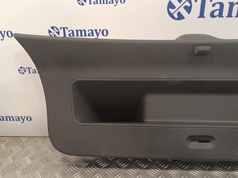 Recambio de guarnecido porton trasero para volkswagen polo (6c1) 1.0 referencia OEM IAM 6R6867601A  