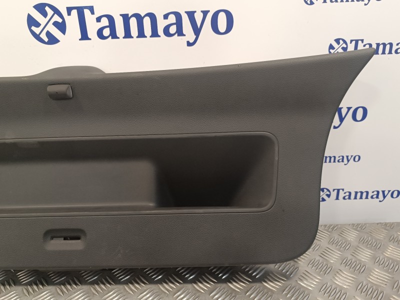 Recambio de guarnecido porton trasero para volkswagen polo (6c1) 1.0 referencia OEM IAM 6R6867601A  
