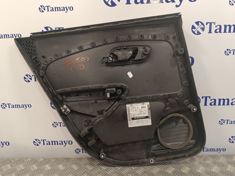 Recambio de guarnecido puerta trasera derecha para volkswagen polo (6c1) 1.0 referencia OEM IAM 6R6867212  