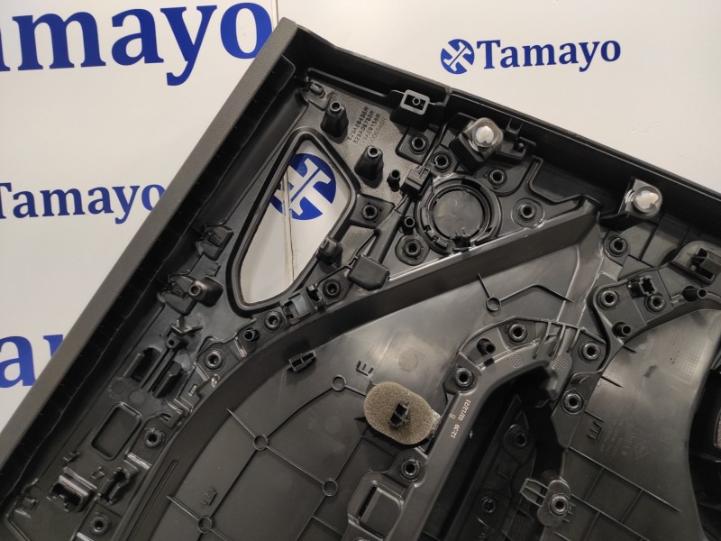 Recambio de guarnecido puerta trasera derecha para renault captur ii 1.3 tce referencia OEM IAM 829008155R  2237268X