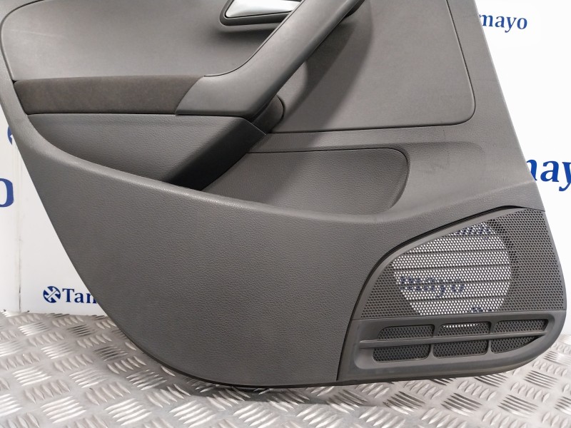 Recambio de guarnecido puerta trasera izquierda para volkswagen polo (6c1) 1.0 referencia OEM IAM 6R6867211  