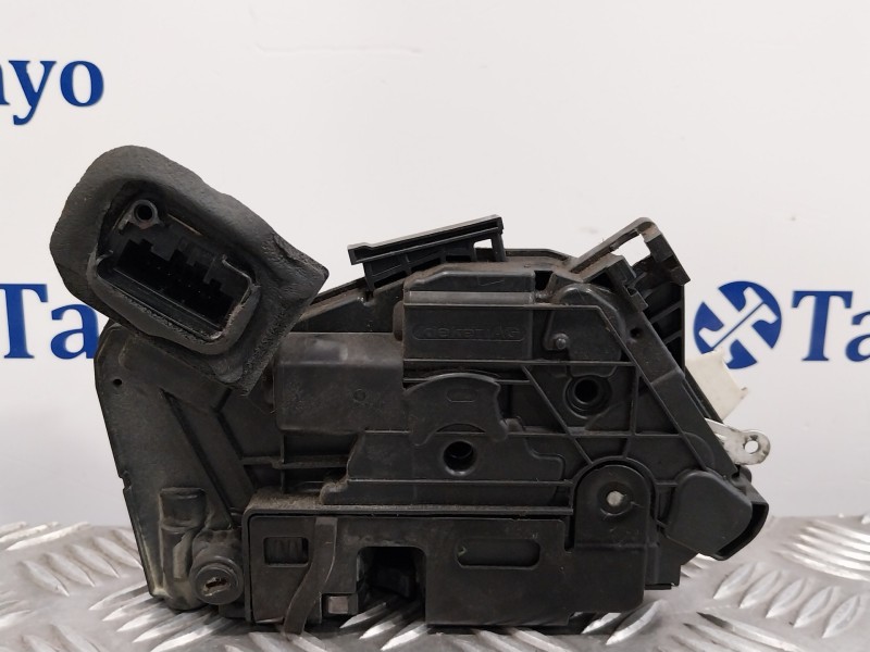 Recambio de cerradura puerta trasera izquierda para skoda rapid 1.6 tdi dpf referencia OEM IAM 5E0839015A  