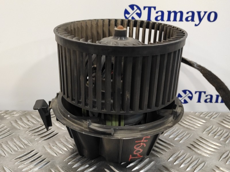 Recambio de motor calefaccion para dacia sandero 1.4 cat referencia OEM IAM N106609Z  GMVBOSCHX90