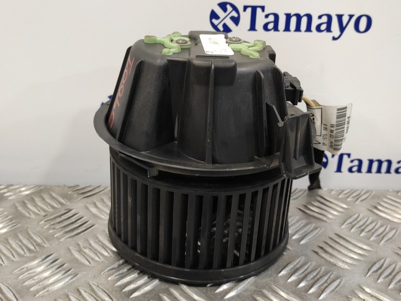 Recambio de motor calefaccion para dacia sandero 1.4 cat referencia OEM IAM N106609Z  GMVBOSCHX90