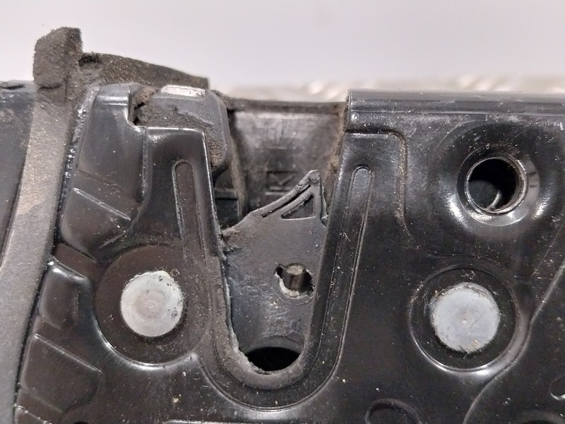 Recambio de cerradura puerta delantera izquierda para volkswagen polo (6c1) 1.0 referencia OEM IAM 5K1837015E  