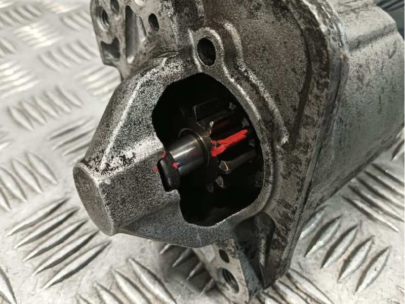 Recambio de motor arranque para renault megane ii berlina 3p referencia OEM IAM 8200306595  M000T87881