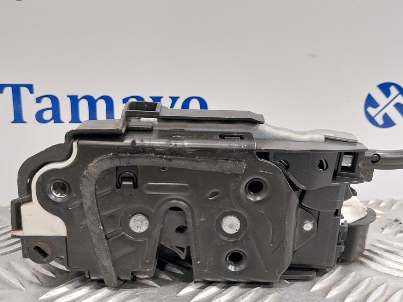 Recambio de cerradura puerta delantera derecha para volkswagen polo (6c1) 1.0 referencia OEM IAM 5K1837016E  
