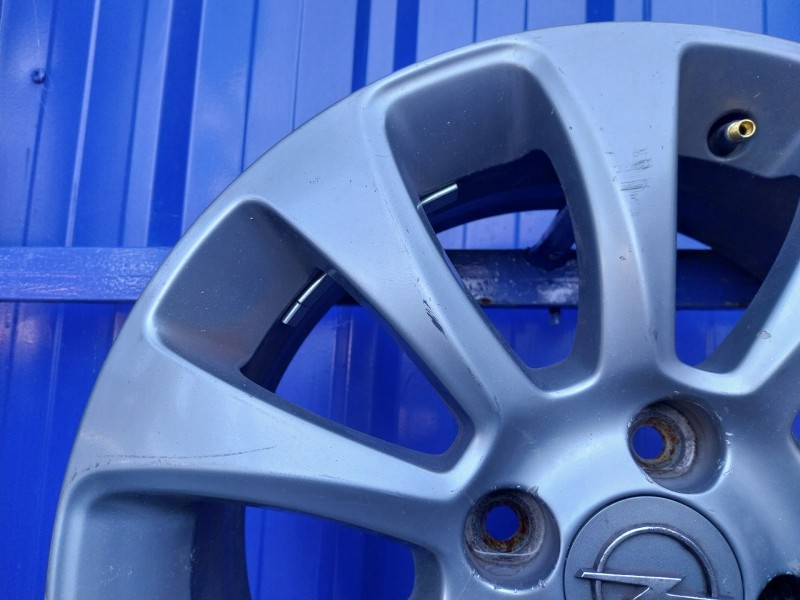 Recambio de llanta para opel corsa d referencia OEM IAM 0P052  