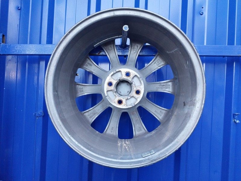 Recambio de llanta para opel corsa d referencia OEM IAM 0P052  