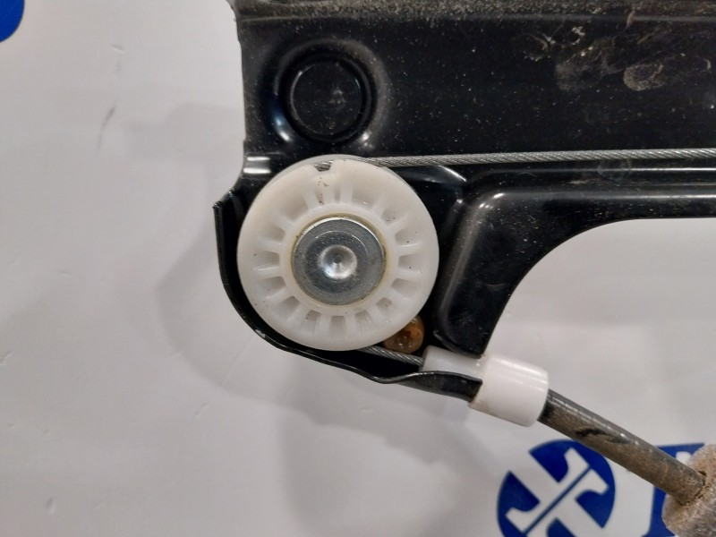 Recambio de elevalunas delantero izquierdo para volkswagen polo (6c1) 1.0 referencia OEM IAM 6R0959801AT 0130822531 S850311238A