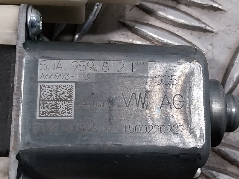 Recambio de elevalunas delantero derecho para skoda rapid 1.6 tdi dpf referencia OEM IAM 5JA959812K  A66993113