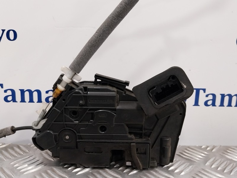 Recambio de cerradura puerta delantera derecha para skoda rapid 1.6 tdi dpf referencia OEM IAM 5E1837016A  