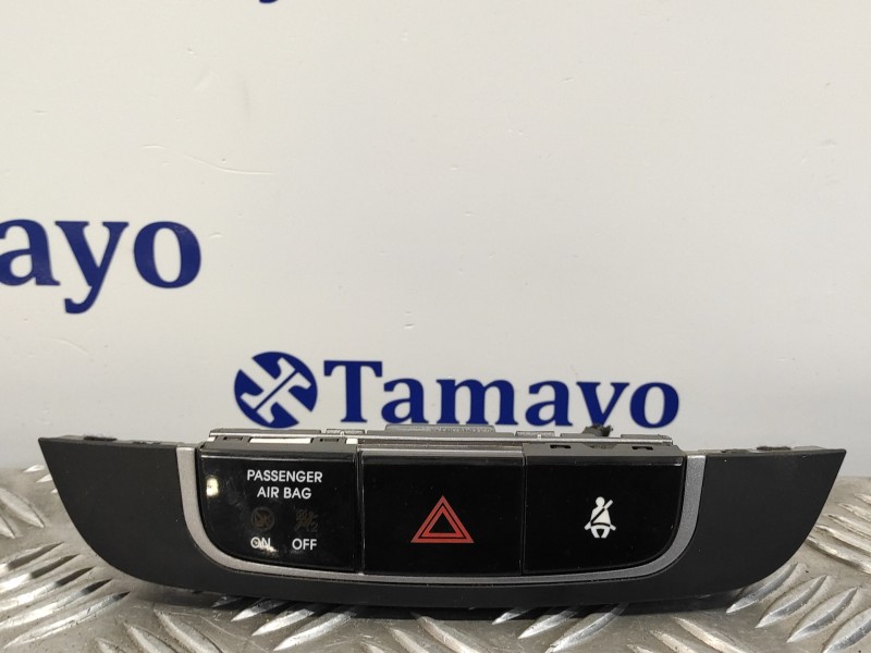 Recambio de interruptor warning para hyundai ix35 1.7 crdi cat referencia OEM IAM 847402S350TAN  937902S000BLH