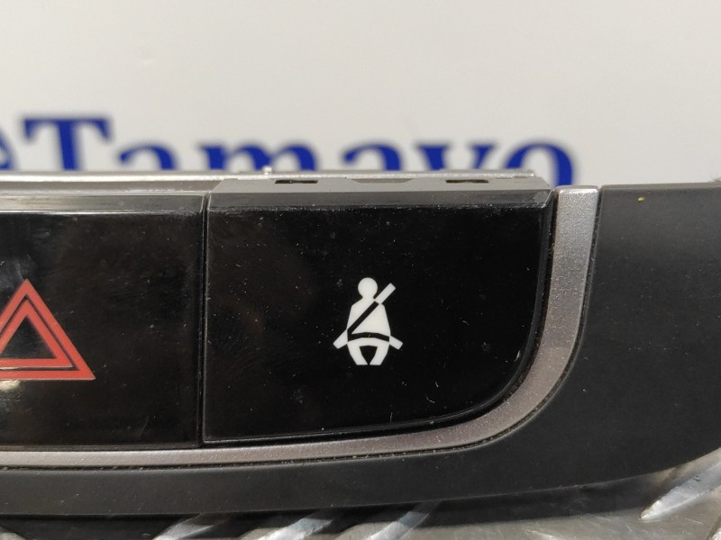 Recambio de interruptor warning para hyundai ix35 1.7 crdi cat referencia OEM IAM 847402S350TAN  937902S000BLH