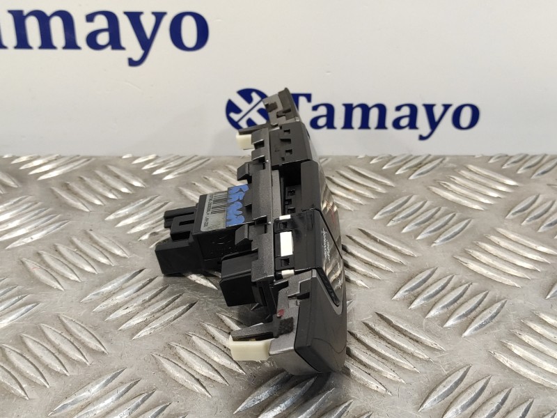 Recambio de interruptor warning para hyundai ix35 1.7 crdi cat referencia OEM IAM 847402S350TAN  937902S000BLH