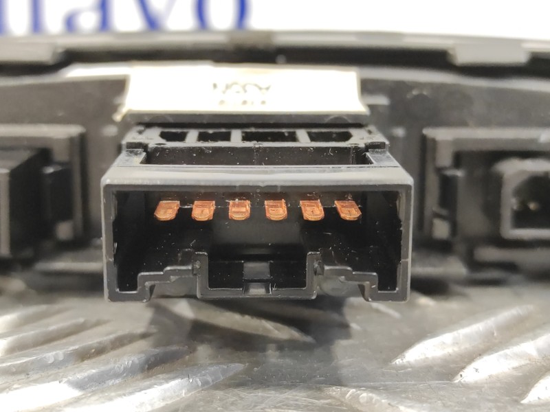 Recambio de interruptor warning para hyundai ix35 1.7 crdi cat referencia OEM IAM 847402S350TAN  937902S000BLH