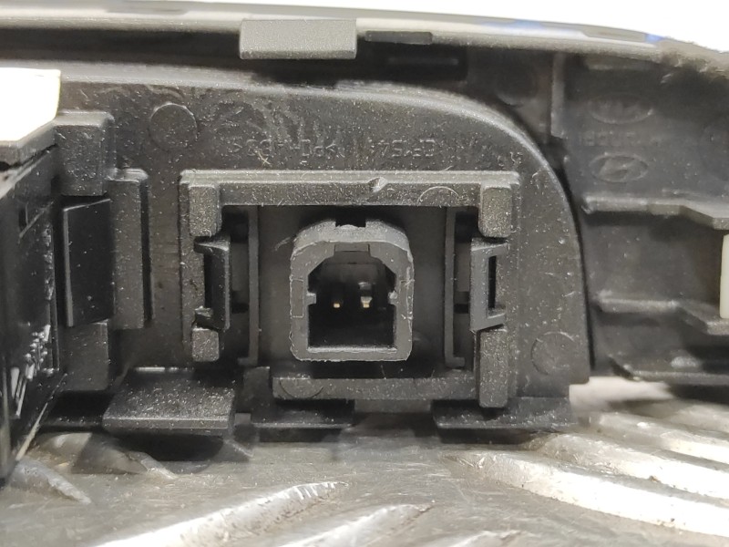 Recambio de interruptor warning para hyundai ix35 1.7 crdi cat referencia OEM IAM 847402S350TAN  937902S000BLH