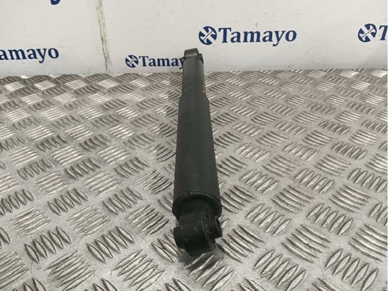 Recambio de amortiguador trasero para nissan cabstar 01.04 referencia OEM IAM 443466  