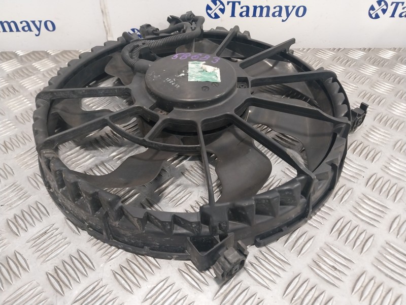 Recambio de electroventilador para hyundai i20 referencia OEM IAM 253804P050  253854P000