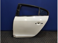 Recambio de puerta trasera izquierda para renault fluence 1.5 dci diesel fap referencia OEM IAM   