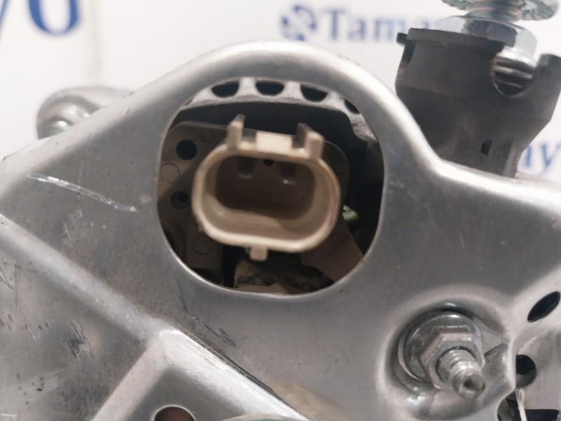Recambio de alternador para chrysler jeep cherokee (kj) referencia OEM IAM 1210003841  EAA222608