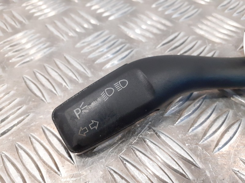 Recambio de mando intermitentes para audi a3 sportback (8p) 2.0 tdi referencia OEM IAM 8P0953513A  