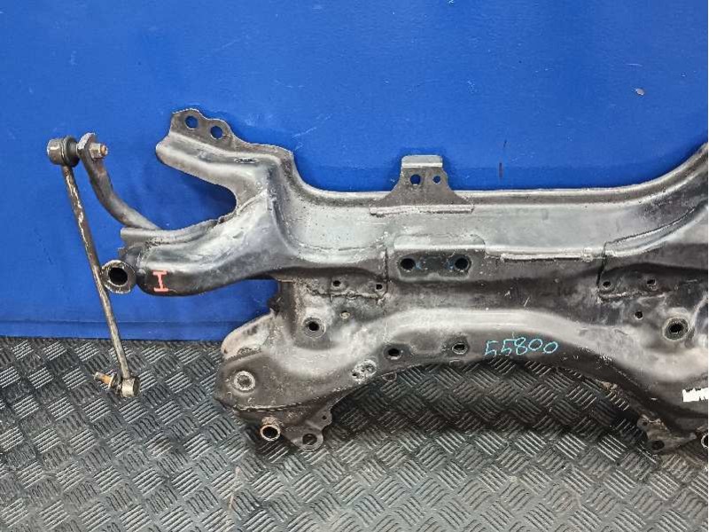 Recambio de puente delantero para toyota auris 1.6 16v cat referencia OEM IAM 5120102101  
