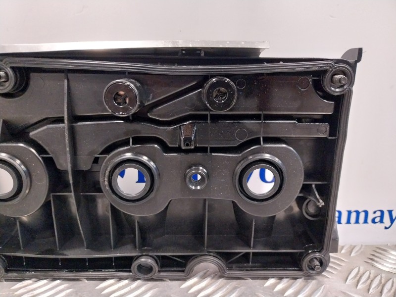 Recambio de tapa balancines para skoda rapid 1.6 tdi dpf referencia OEM IAM 33104285  