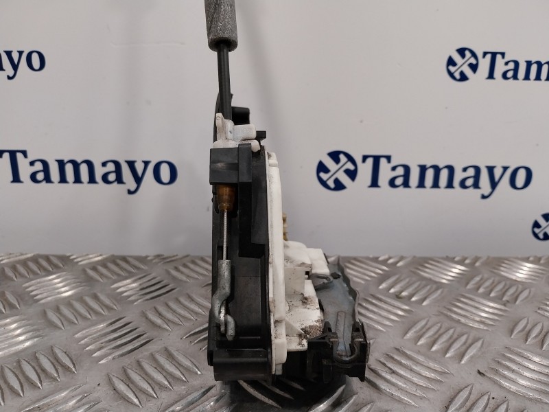 Recambio de cerradura puerta delantera izquierda para skoda rapid 1.6 tdi dpf referencia OEM IAM 5E1837015A  