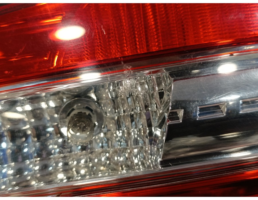 Recambio de piloto trasero derecho interior para renault koleos 2.0 dci diesel fap referencia OEM IAM 26550JY05A  