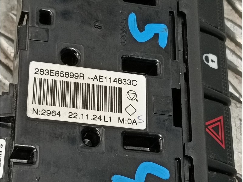Recambio de warning para renault clio v 1.0 tce referencia OEM IAM 283E85899R  