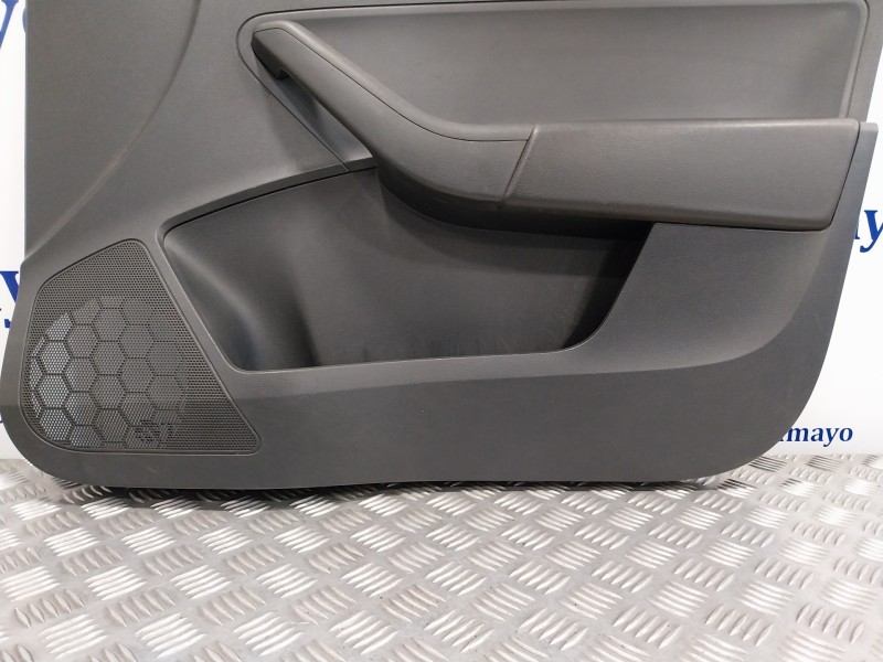 Recambio de guarnecido puerta delantera derecha para skoda rapid 1.6 tdi dpf referencia OEM IAM   