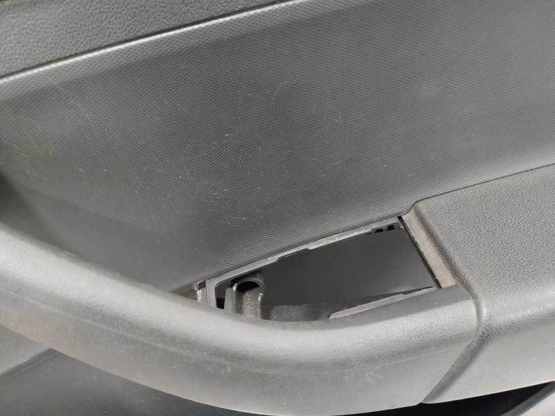 Recambio de guarnecido puerta delantera derecha para skoda rapid 1.6 tdi dpf referencia OEM IAM   