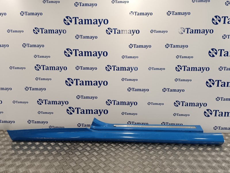 Recambio de spoiler talonera derecha para renault clio iii 2.0 16v cat referencia OEM IAM 8200441785  