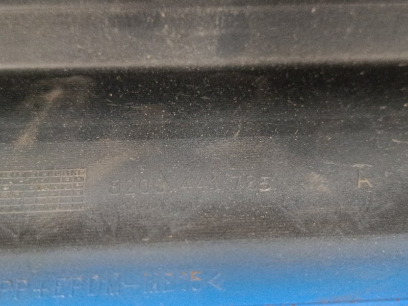 Recambio de spoiler talonera derecha para renault clio iii 2.0 16v cat referencia OEM IAM 8200441785  