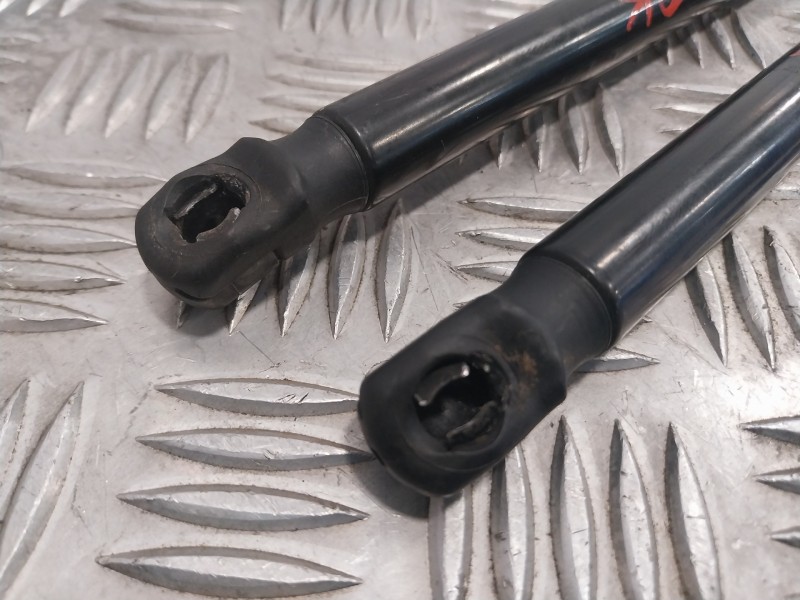 Recambio de amortiguadores maletero / porton para audi a3 sportback (8p) referencia OEM IAM 8P4827552B  