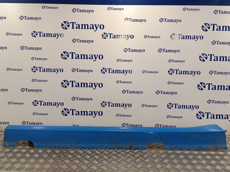 Recambio de spoiler talonera izquierda para renault clio iii 2.0 16v cat referencia OEM IAM 8200441784  