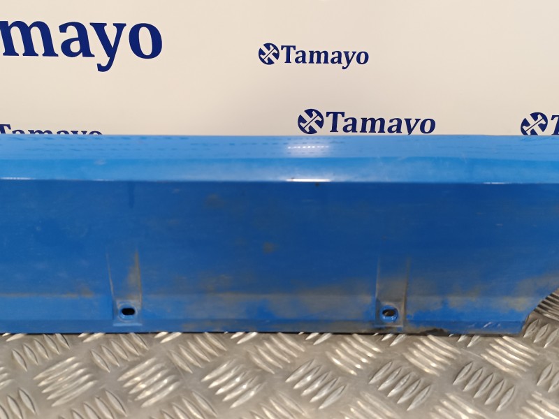 Recambio de spoiler talonera izquierda para renault clio iii 2.0 16v cat referencia OEM IAM 8200441784  