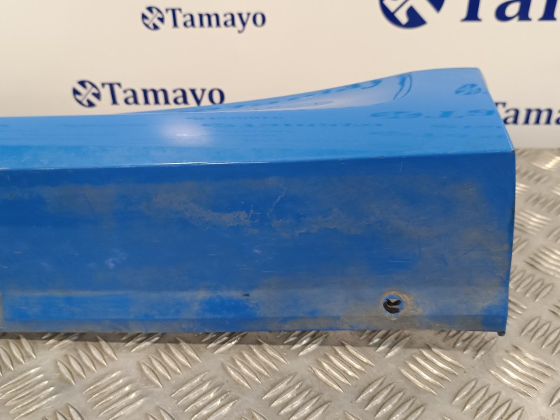 Recambio de spoiler talonera izquierda para renault clio iii 2.0 16v cat referencia OEM IAM 8200441784  