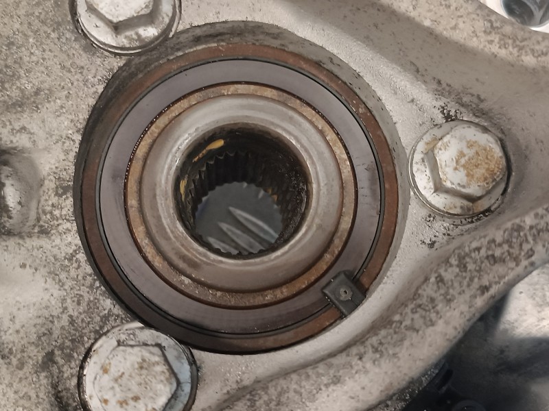 Recambio de mangueta delantera derecha para opel insignia berlina 2.0 cdti cat referencia OEM IAM   