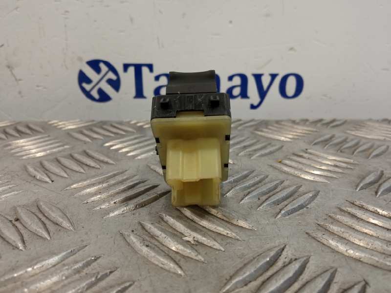 Recambio de mando elevalunas trasero derecho para renault captur referencia OEM IAM 254218614R  10023874