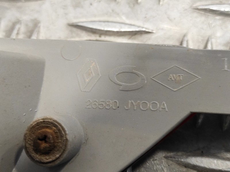 Recambio de piloto trasero central para renault koleos 2.0 dci diesel fap referencia OEM IAM 26580JY00A  