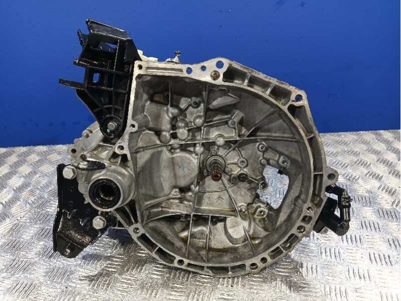 Recambio de caja cambios para citroën ds3 referencia OEM IAM 20CR15  9675193610